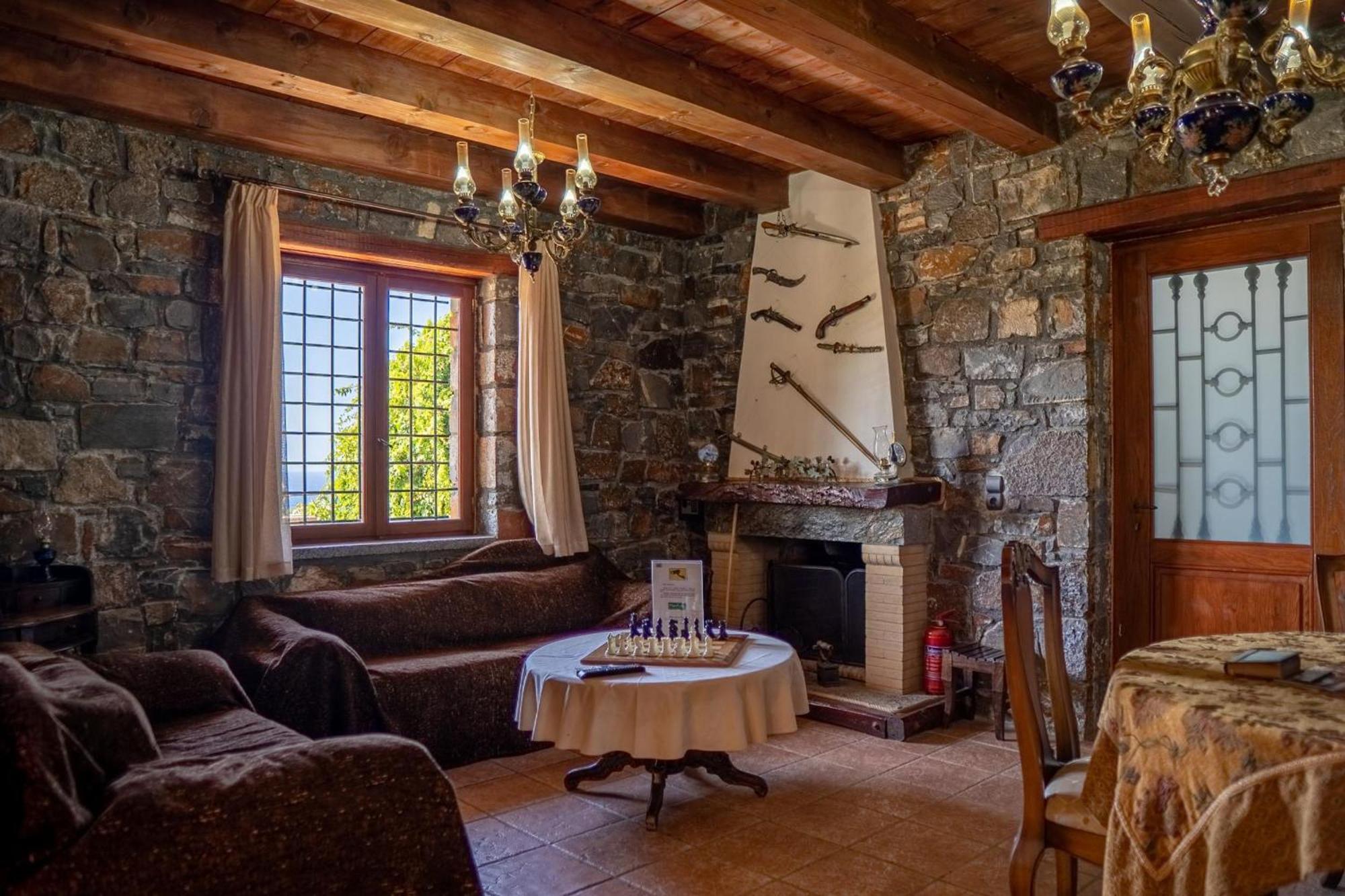 Iris Stone Built Villa Milatos Exterior foto