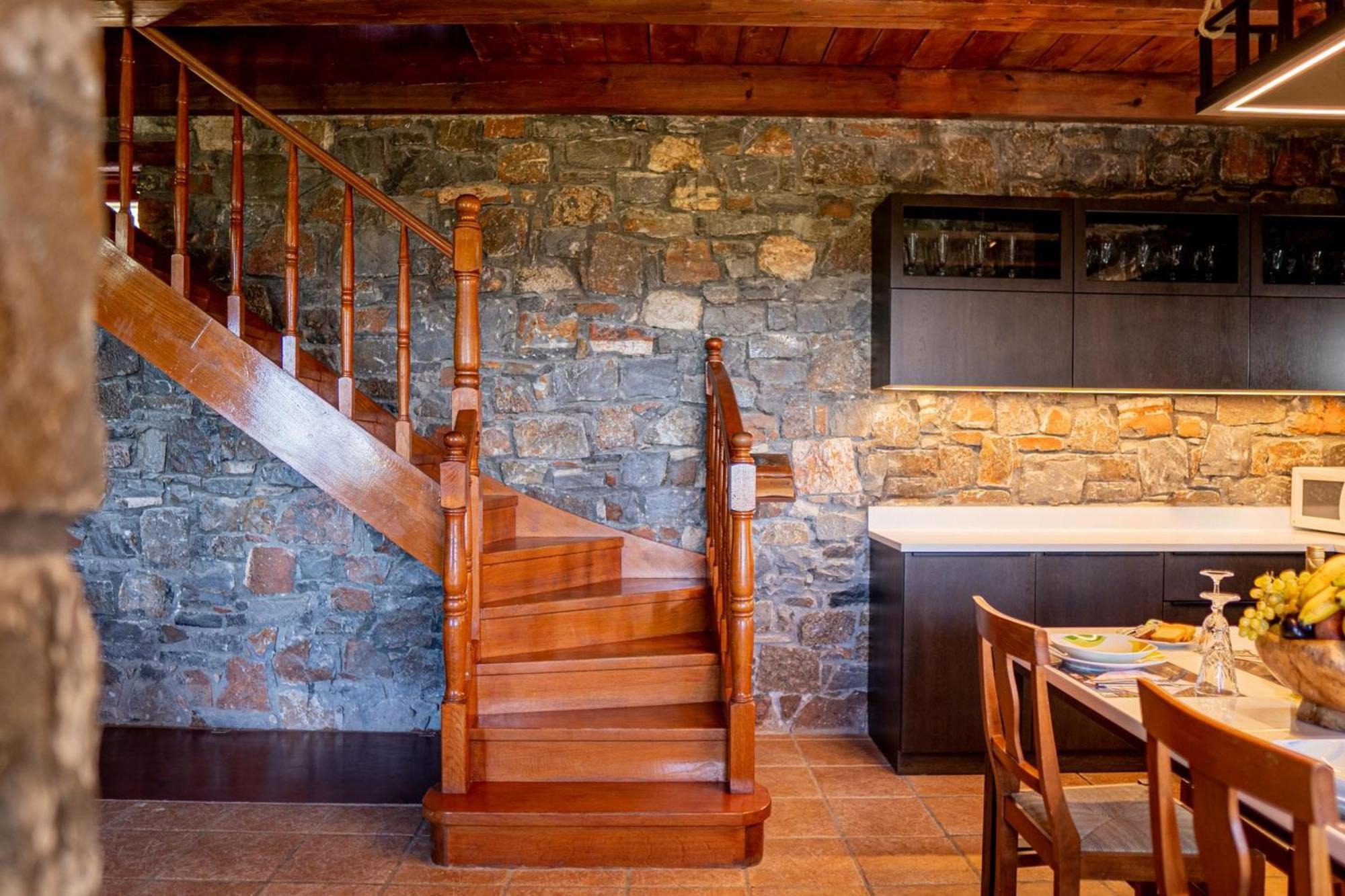 Iris Stone Built Villa Milatos Exterior foto