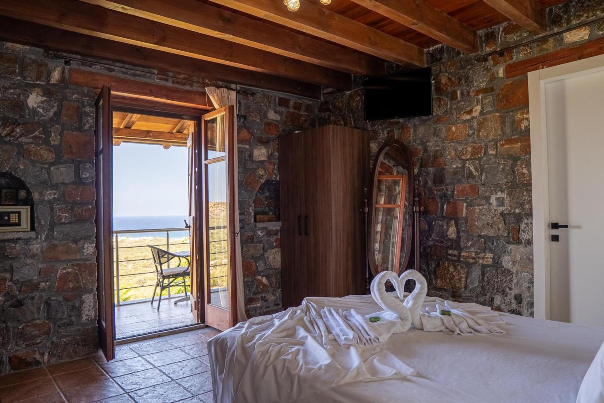 Iris Stone Built Villa Milatos Exterior foto